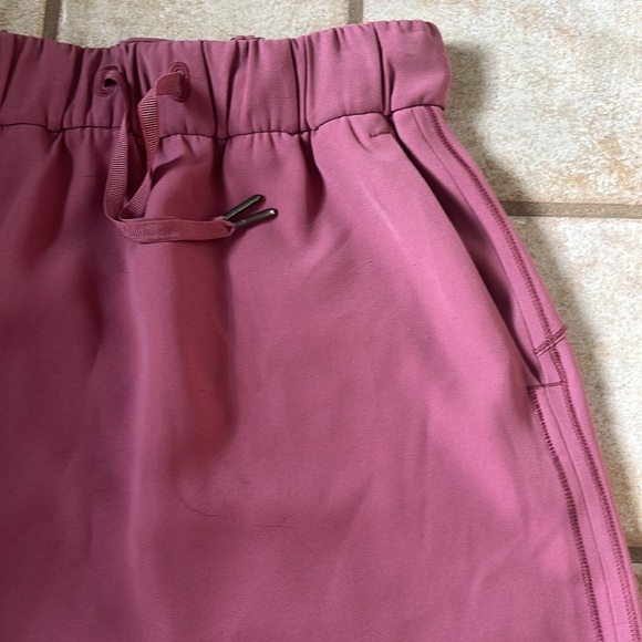 Lululemon dusty rose skirt - Picture 2 of 5